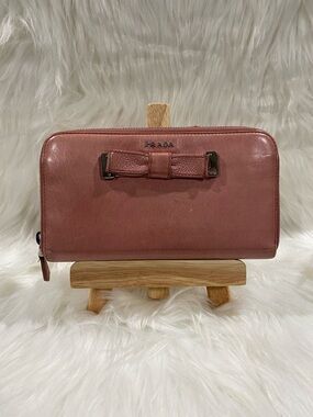 PRADA Soft Calf Fiocc long wallet in pink with bow- 2COAs